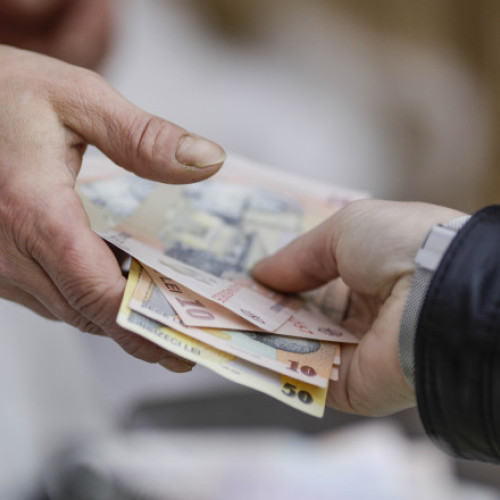 15% din angajații cu contracte full-time au salarii minime brute, conform sindicatelor