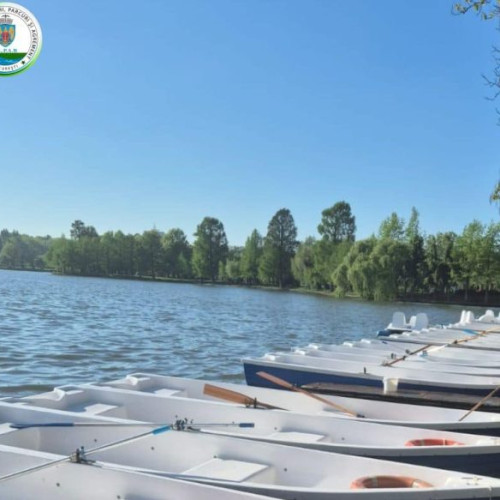 Program extins de plimbări pe lac la Debarcaderul Herăstrău, anunță ALPAB