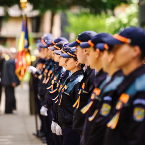 Înscrierile pentru școlile postliceale ale MAI, prelungite! - Mariana Constandache anunță noile termene pentru înscrieri în cursurile pregătitoare pentru agenți ai poliției, jandarmeriei și pompierilor.