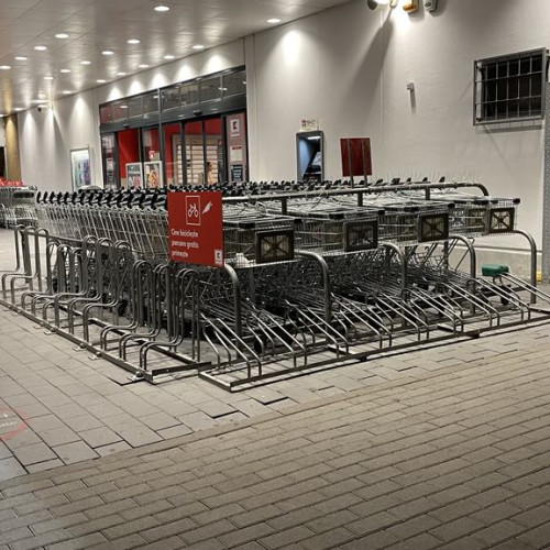 Retailerii vor fi obligați să informeze consumatorii despre shrinkflație cu ajutorul ANPC: Modificarea cantităților de produs nu va afecta prețul, dar va fi semnalată prin afișarea corectă a unității de referință și a sintagmelor specifice. Propunerile și observațiile pot fi trimise la ANPC până la 25.05.2024.