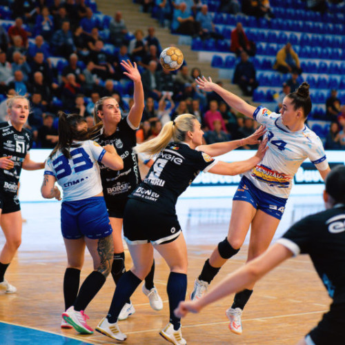 Etapa a 25-a din Liga Națională de Handbal Feminin: CSM București învinge SCM Gloria Buzău cu scor 32-28