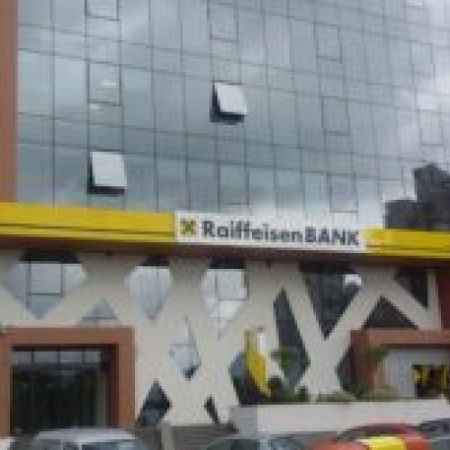 Carduri Visa înlocuiesc toate cardurile Raiffeisen