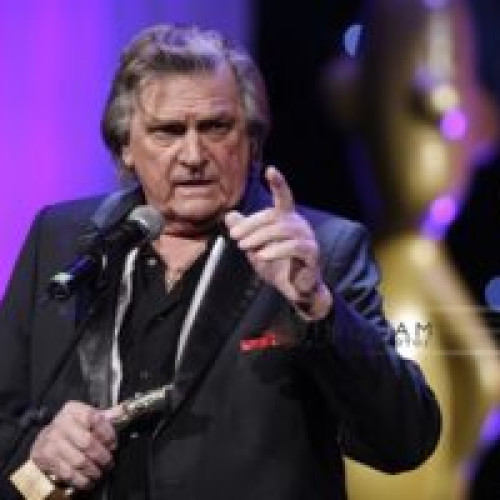 Noul titlu ar fi: "Florin Piersic se reface: Ultimele informații de la medici despre starea sănătății actorului au fost facute publice de spitalul unde acesta este internat