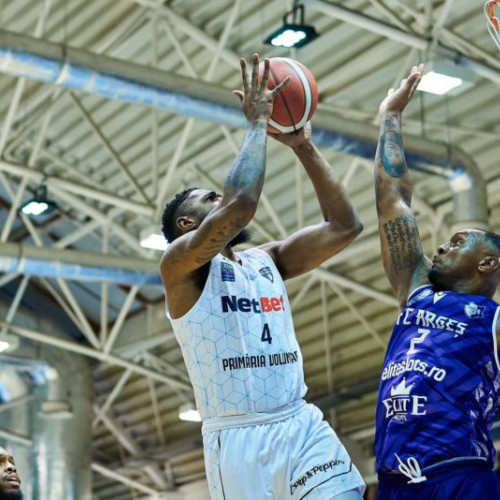 Finala mică între CSO Voluntari și FC Argeș Pitești: Lupta pentru bronz în Campionatul de Baschet Masculin