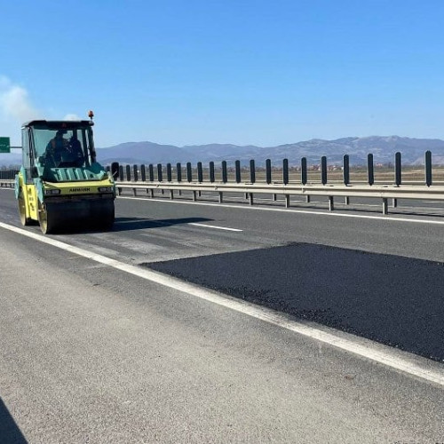 Restricții de circulație și lucrări pe mai multe tronsoane de autostradă în România