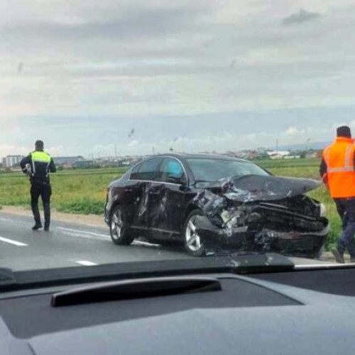 ACCIDENT GRAV între Focșani și Garoafa! Două mașini avariate, o victimă ușor rănită!