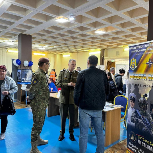 Prezență numeroasă la Bursa locurilor de muncă din Târgoviște!