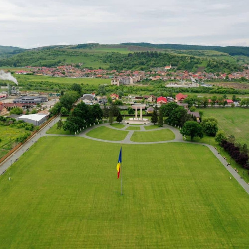 Sărbătoarea Libertății de la Blaj: Spectacol Folcloric și Conducători Muzicieni În Bicentenarul Nașterii Eroului Avram Iancu