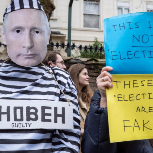 "Să oprim totul înainte ca Putin să arunce în aer întreaga lume". Cine sunt rușii care continuă lupta lui Navalnîi