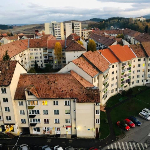 Locuitorii din Szécseny cer acțiuni concrete pentru reabilitarea drumurilor din cartierul lor