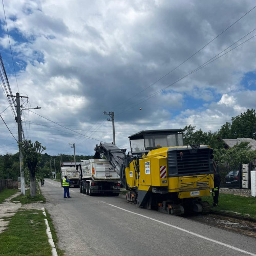 Primăria Brănești face precizări cu privire la modernizarea DJ 712 și stadiul lucrărilor. Proiectul va aduce o nouă infrastructură rutieră pentru comunitatea locală, iar administrația comunală își îndeplinește promisiunea. Veți putea face parte din modernitate prin modernizarea acestei zone importante!