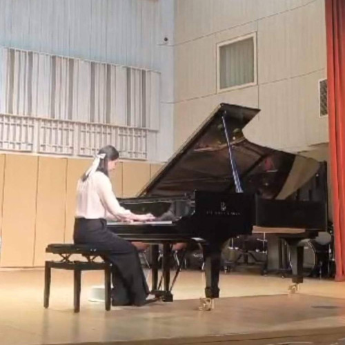 Eleve de la Liceul de Arte "Bălașa Doamna", premiate la Concursul Național de interpretare pianistică "GRADUS AD PARNASSUM