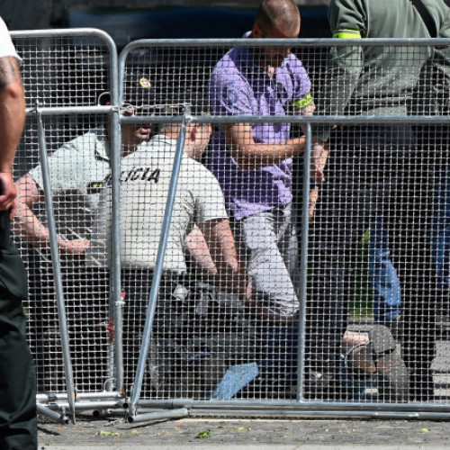 Răsturnare de situație în tentativa de asasinare a lui Fico. Atacatorul nu ar fi acţionat singur, așa cum se credea