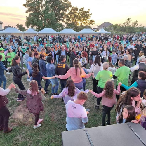 Zi de sărbătoare la Dragodana: Comunitatea reunită pentru a celebra Ziua Comunei!
