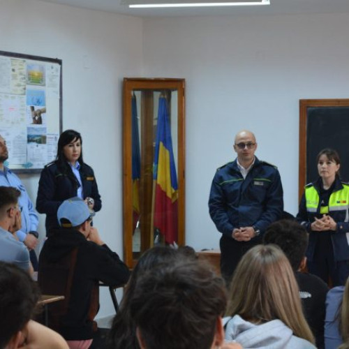 Saptamana Prevenirii Criminalitatii la IPJ Vrancea: activitati de informare si constientizare a tinerilor cu privire la riscurile legate de comportament si alegeri ilegale