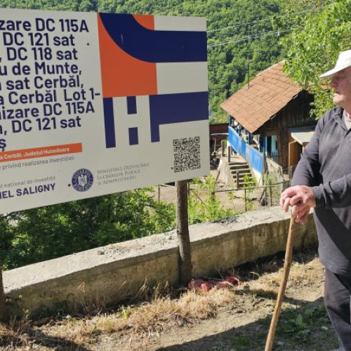 Campaia pentru alegerile din Cerbăl trezește locuitorii harnici - Asfaltarea drumurilor în plină desfășurare