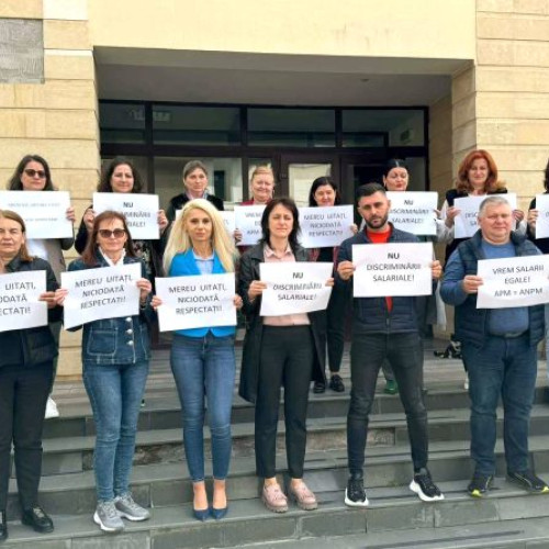 Angajații de la Mediu hunedoreni protestează: activitățile cu publicul blocate pentru alinierea salariilor!