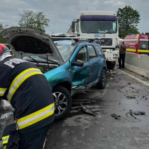 Accident rutier grav în DN 1, trafic deviat în zona Bărcăneşti spre Bucureşti