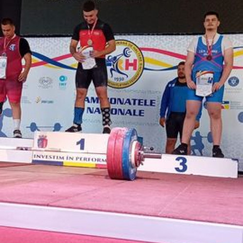 Campioni gălățeni la Haltere Under 23 în Bascov - Rezultate remarcabile: 2 medalii de aur și 1 medalie de argint / CSM Galați se califică la finala Națională de Handbal