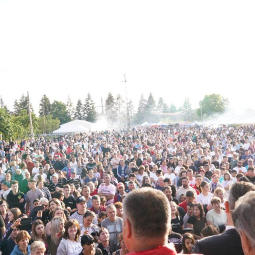 Participare record la sărbătoarea Zilei Comunei Corbii Mari, alături de conducerea PSD Dâmbovița. Schimbări pozitive pentru locuitorii din Corbii Mari datorate efortului comun. La mulți ani tuturor! Material realizat la comanda PSD Dambovita, CMF 21240002.