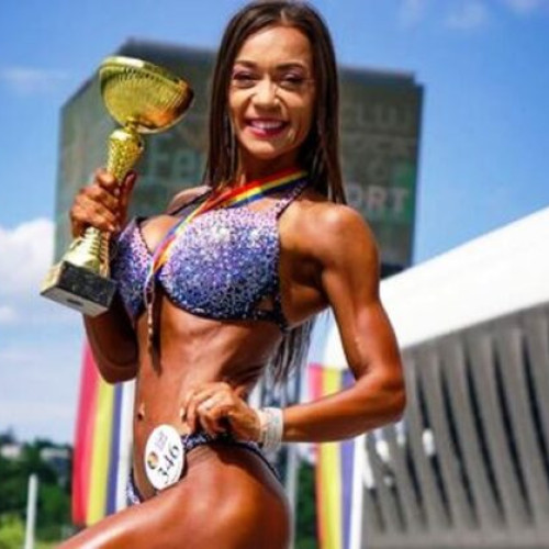 Focșăneanca Lenuța Taban, campioană la Concursul Național de Culturism și Fitness din Cluj-Napoca 2024