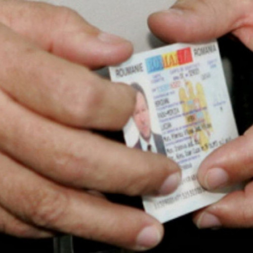 Stiri: Cetățenii români pot călători în Turcia doar cu buletinul - Decret semnat de Erdogan