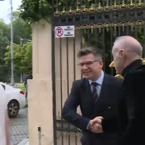 George Simion și Mihai Neamțu au cerut de la Gigi Becali 500.000 de euro pentru campania la europarlamentare. Finanțatorul FCSB pune condiții: "Să vedem dacă e legal să împrumutăm pentru Neamțu".