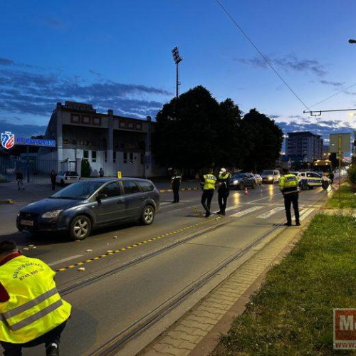 Fetiţe rănite pe trecere de un şofer băut - momentul în care două minore au fost lovite în timp ce traversau strada (VIDEO)