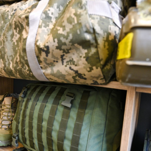 Zeci de mii de deţinuţi ucraineni doresc să lupte pe front în loc să rămână în închisoare