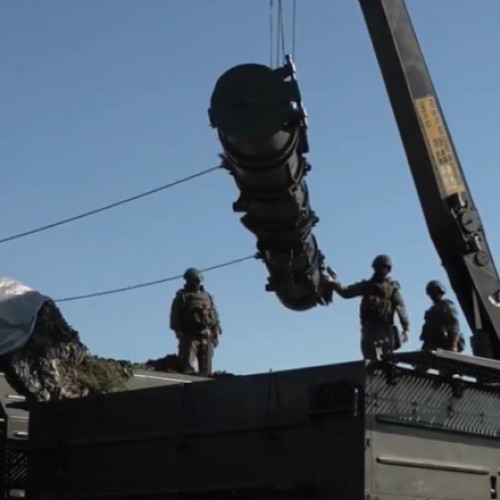 Amata Rusiei a început exercițiile comandate de Putin pentru a simula lansarea de arme nucleare tactice