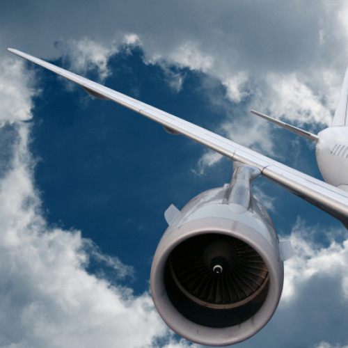 Incidentul din timpul zborului Londra-Singapore, provocat de „turbulenţe în aer limpede, cel mai periculos tip”. Când se produc acestea