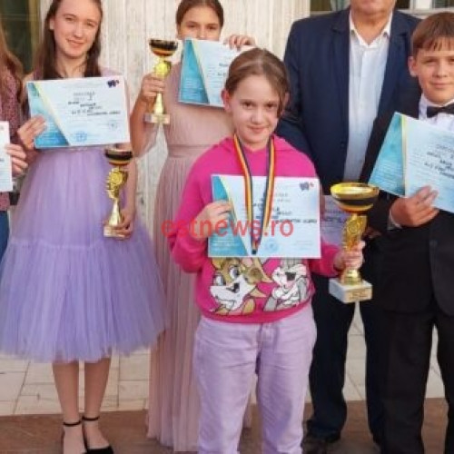 Pianistii de la Palatul Copiilor Vaslui aduc numeroase reusite la festivalul international de interpretare pianistica "Micul Virtuoz"!