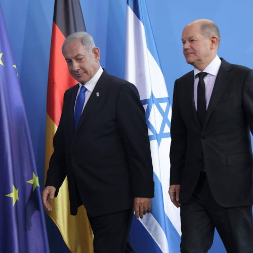 Premierul israelian Benjamin Netanyahu riscă să fie arestat în Germania, acuzat de crime de război conform cererilor Curții Penale Internaționale, confirmate de cancelarul german Olaf Scholz.