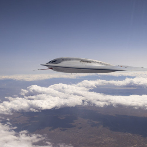 Galerie Foto Aviația SUA a publicat primele imagini cu noul bombardier nuclear invizibil B-21 „Raider”, într-un zbor de testare