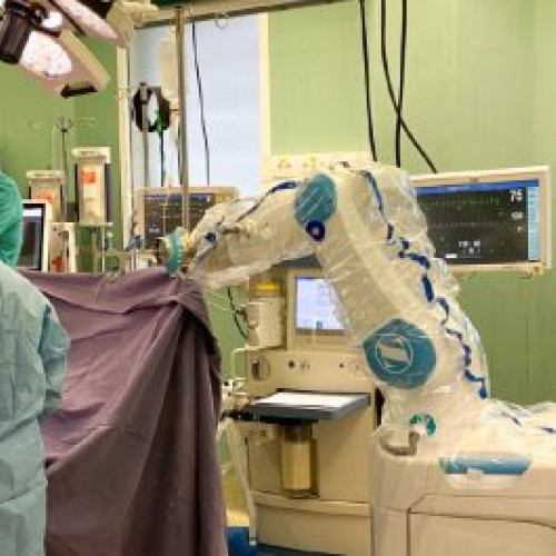 Echipa medicală de la Spitalul Foișor a efectuat cu succes o intervenție spinală complexă