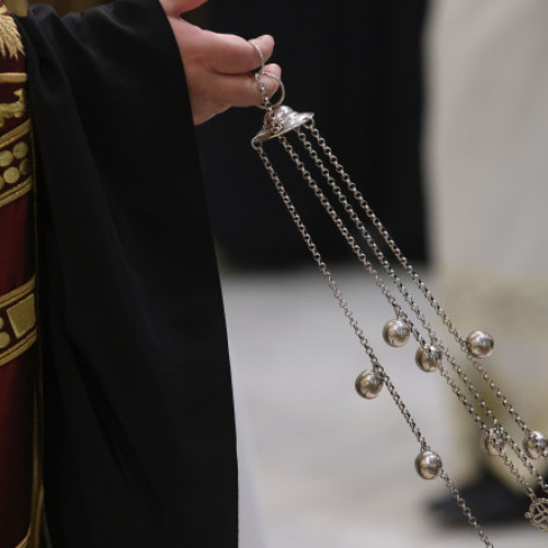 Preotul și amanta sa au bătut primarul din Cernavodă în plină stradă - Incident șocant