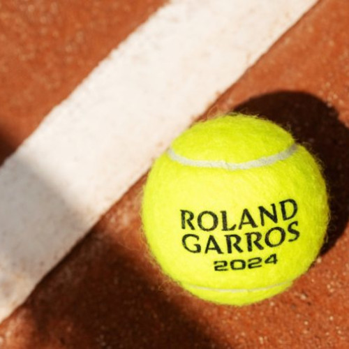 Româncele se pregătesc pentru Roland Garros: Sorana Cîrstea, Ana Bogdan, Jaqueline Cristian și Irina Begu vor concura în turneul de Grand Slam. Vezi cine sunt adversarele lor în primul tur