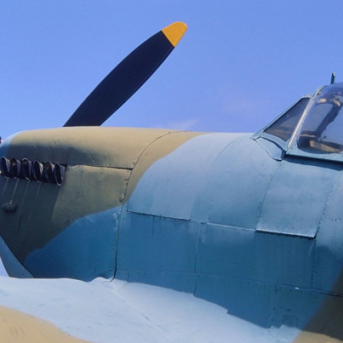 Un pilot RAF a murit în urma prăbușirii avionului din Al Doilea Război Mondial cu care participa la Bătălia Angliei. Accidentul aviatic a avut loc în apropierea unei baze militare din estul Angliei.