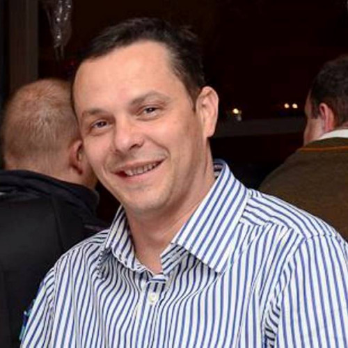 Consilierul Mihai Nedelcu, membru PSD, a renunțat la funcția de președinte al Spitalului din Focșani. El a fost îndepărtat din cauza unor suspiciuni de incompatibilitate.