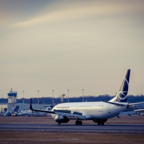 Consiliul Concurenţei investighează preţurile la biletele de avion din România