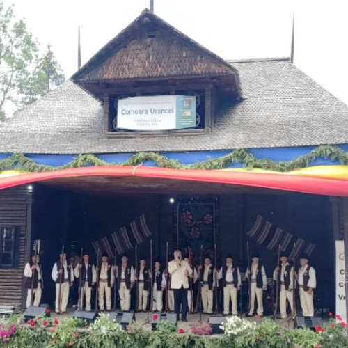 Celebrând a 40-a ediție, "Comoara Vrancei" găzduiește Festivalul și Concursul de Muzică Populară pentru a promova talentele și valorile autentice rurale în Năruja, România