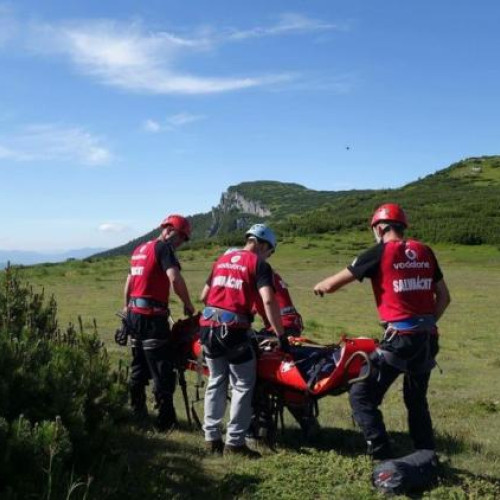 25 persoane solicită ajutorul salvamontiștilor clujeni în weekendul acesta la Mărișel. Competiția de mountain bike a dus la intervenții urgente pentru șapte persoane.