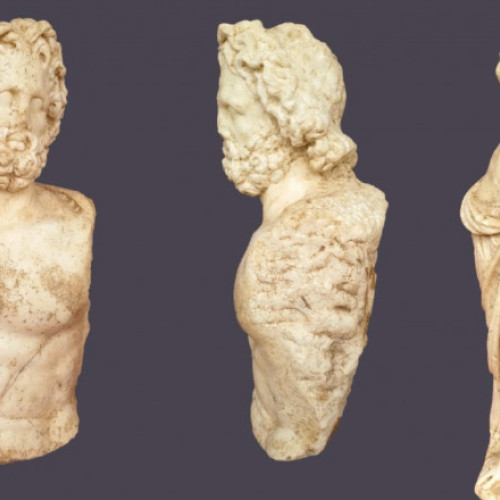 Două statui vechi de 2.000 de ani descoperite în oraşul antic Aspendos în Turcia - Arheologii turci aduc la lumină statui impresionante de pe vremea Imperiului Roman