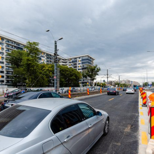 Parte din bd. Prelungirea Ghencea are patru benzi pe sens: Circulaţia s-a deschis pe două benzi, iar din 2023 se va circula pe patru benzi între şoseaua Braşov şi stadionul Ghencea. Primăria Bucureşti anunţă că lucrările continuă pe alte tronsoane din bulevard.