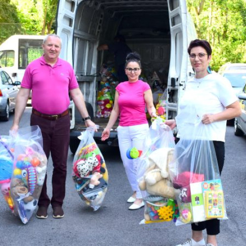 Managerul Bibliotecii Județene organizează proiectul "O jucărie pentru fiecare" pentru Ziua Copiilor