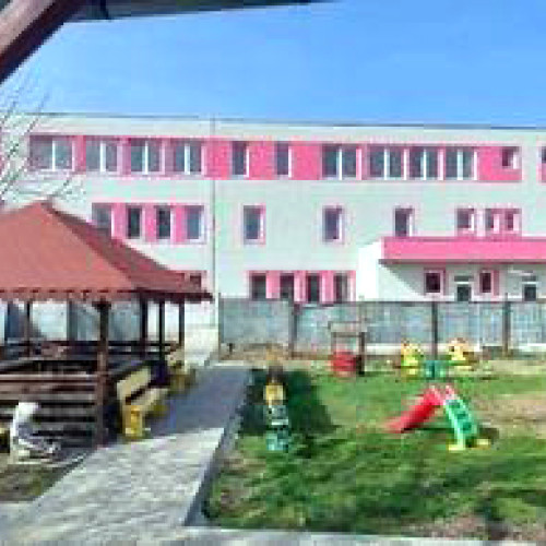 Restore

"Construcție modernă de grădiniță cu finanțare europeană în Brad