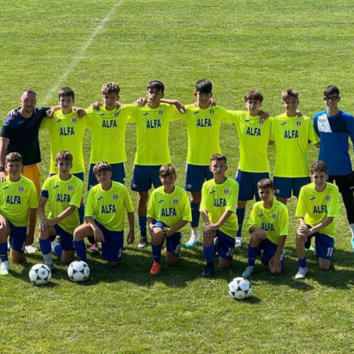 Juniorii Gălățeni Renumiți în Preliminariile Fotbalului - Victoria pentru Echipele locale în Jumătatea Finală