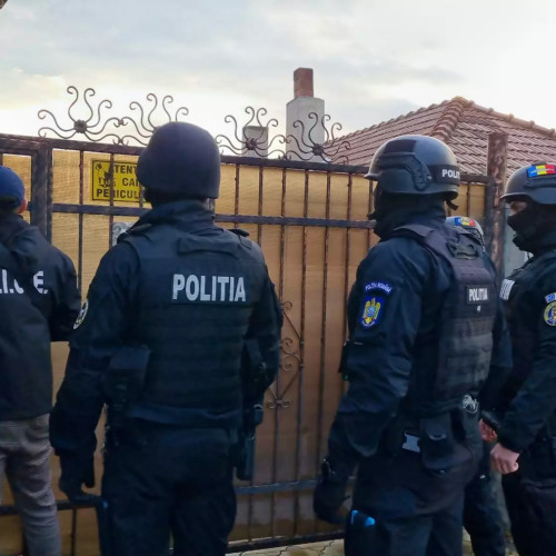 Percheziții în mai multe județe - infracțiuni economice și fraudă informatică