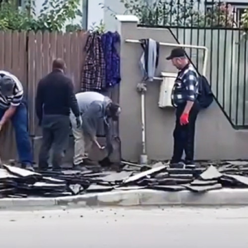 Strada Anghel Saligny din Focșani a fost asfaltată acum jumătate de an, dar acum este din nou spartă!