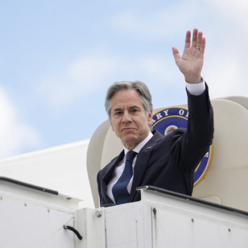 Oamenii lui Ilan Şor au blocat strada și s-au îmbrâncit cu polițiștii la vizita lui Antony Blinken la Chişinău